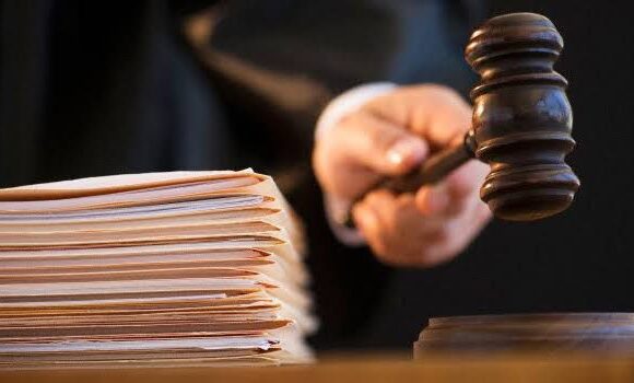 Mãe e padrasto são condenados pelo Tribunal do Júri de Ponta Grossa, acusados pela morte de jovem autista